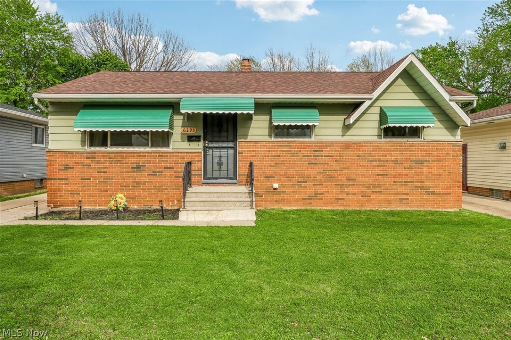 6293 Brookmere Drive, Parma Heights, OH
