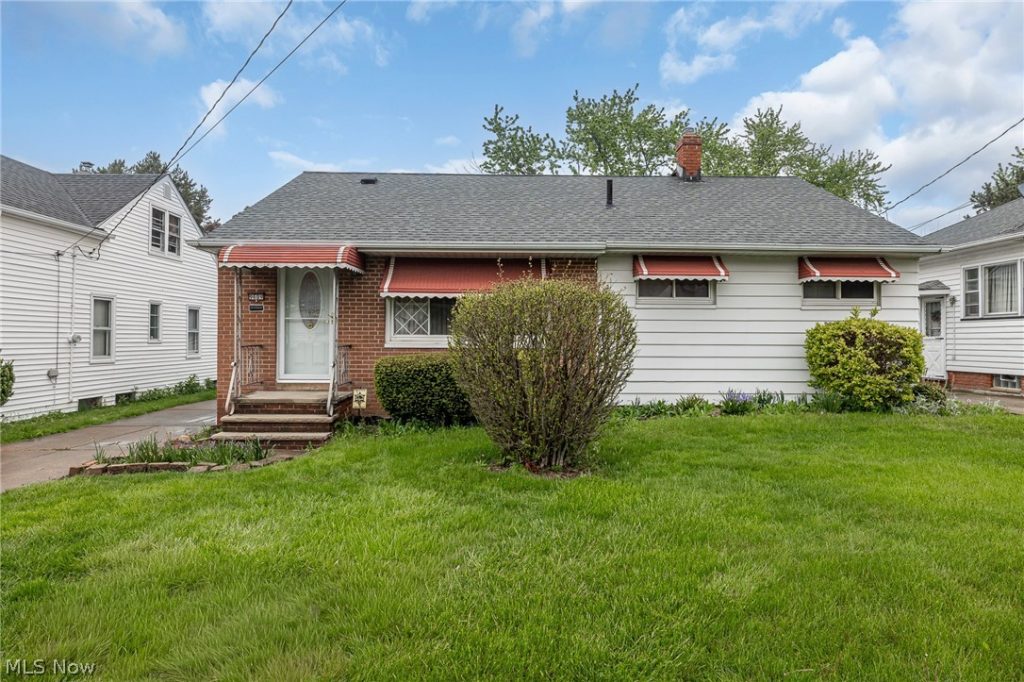 9609 Alexander Road, Garfield Heights, OH