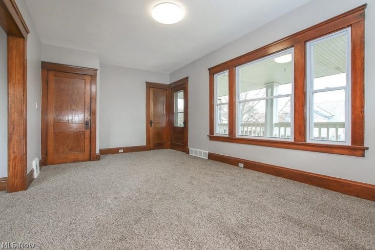 10601 Linnet Avenue, Cleveland, OH - Photo 3