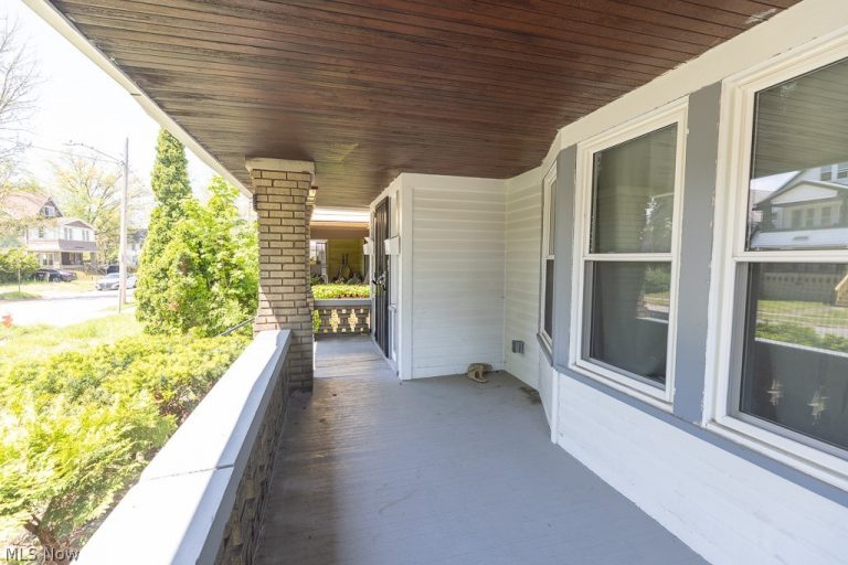 14221 Glenside Road, Cleveland, OH - Photo 5