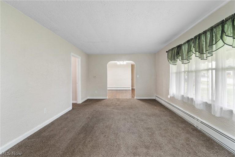 1720 Lincoln Way, Massillon, OH - Photo 6
