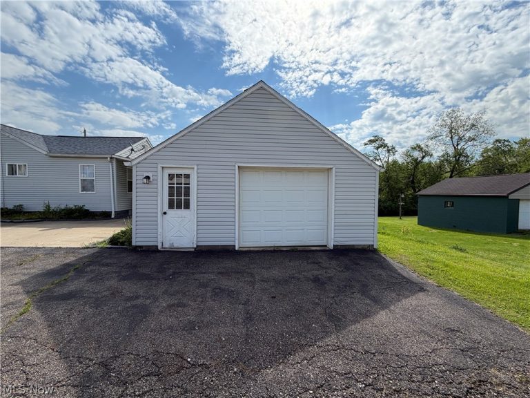 3922 21st Street, Canton, OH - Photo 2
