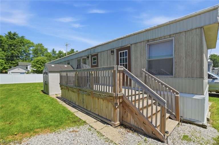 137 Marilyn Drive, Madison, OH - Photo 2