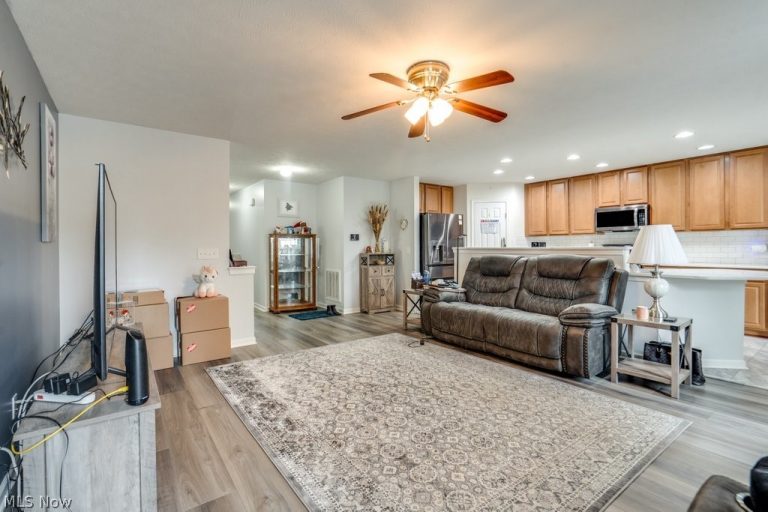 1240 Winter Fern Avenue, Akron, OH - Photo 3