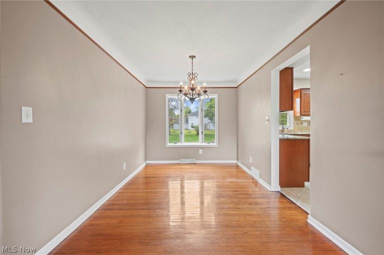 13257 Whitney Road, Strongsville, OH - Photo 8