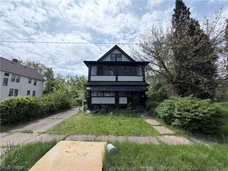 13508 Mann Avenue, East Cleveland, OH - Photo 2