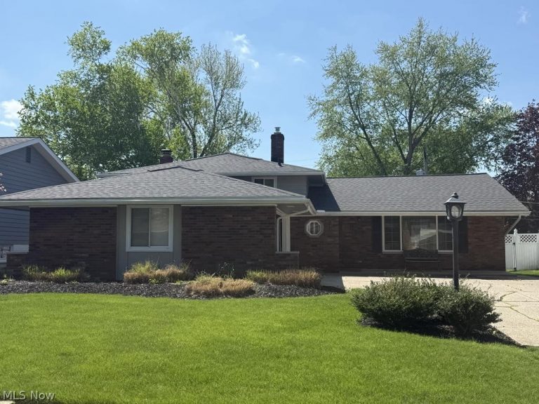 21459 Nottingham Drive, Fairview Park, OH, 44126