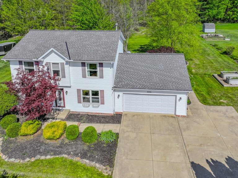 2050 Beringer Place, Geneva, OH - Photo 3