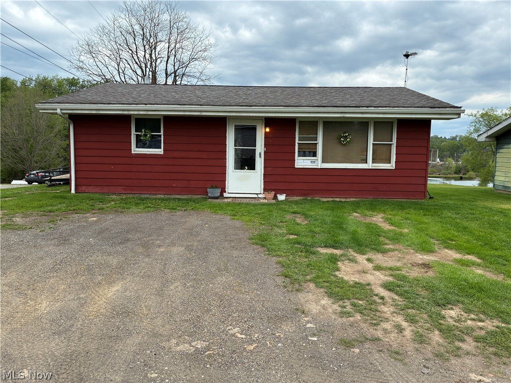 78 Magnolia Drive, New Cumberland, WV