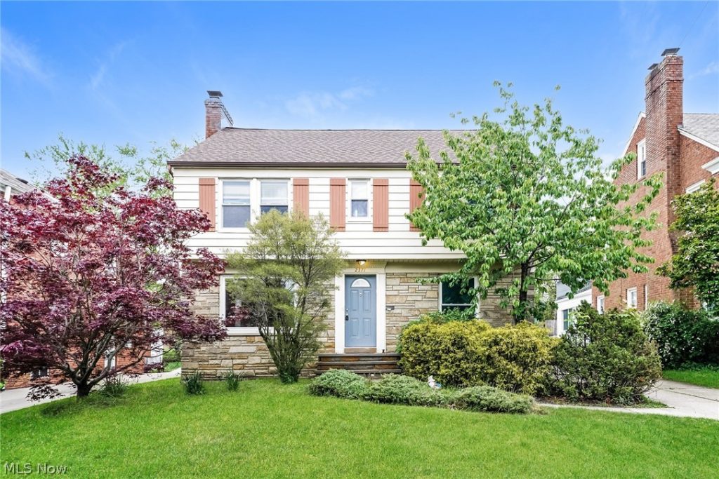 2371 Loyola Road, University Heights, OH