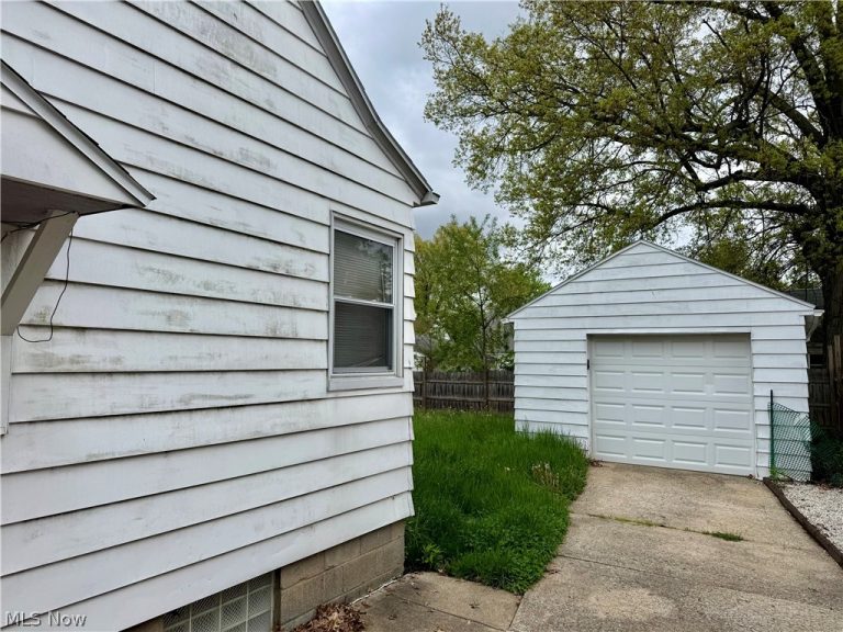 871 Firestone Boulevard, Akron, OH - Photo 4