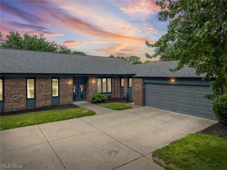 24707 Westwood, Westlake, OH, 44145