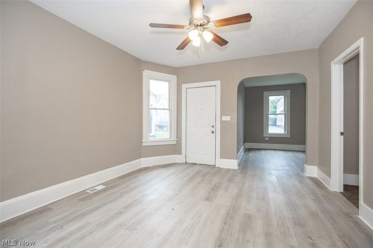 3211 90th Street, Cleveland, OH - Photo 5