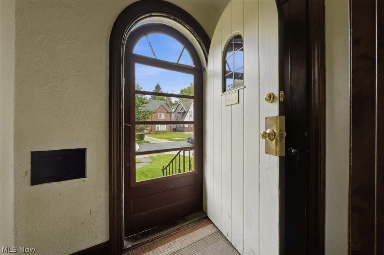 3632 Harvey Road, Cleveland Heights, OH - Photo 6