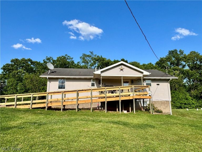 104 Woodcrest Lane, Marietta, OH, 45750