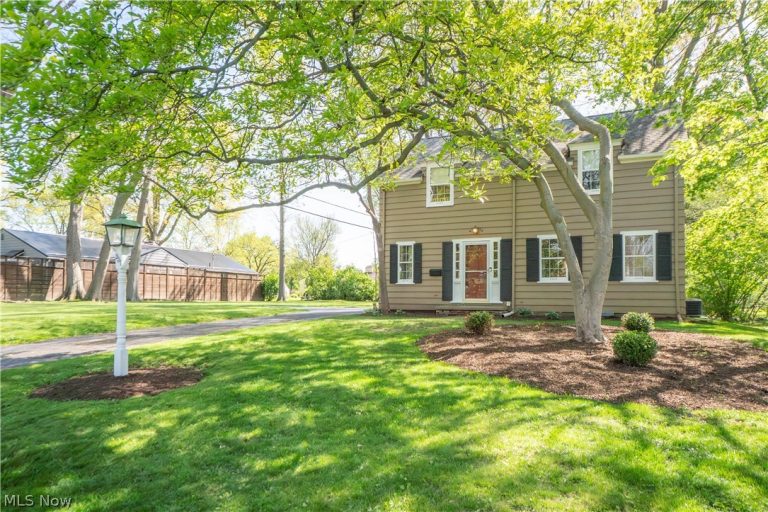 231 Birdwood Road, Akron, OH - Photo 2