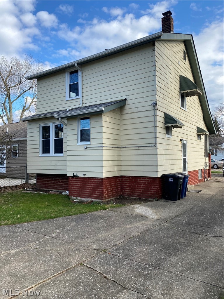 12116 Longmead Avenue, Cleveland, OH - Photo 2
