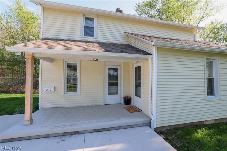 217 Bergey Street, Wadsworth, OH - Photo 2