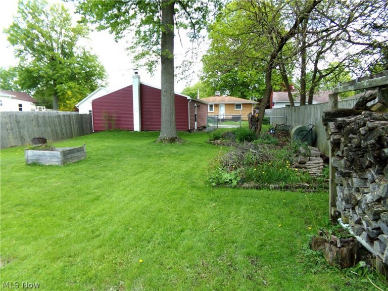 317 Wrexham Avenue, Massillon, OH - Photo 6