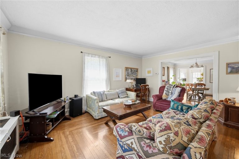 2834 Ludlow Road, Cleveland, OH - Photo 5