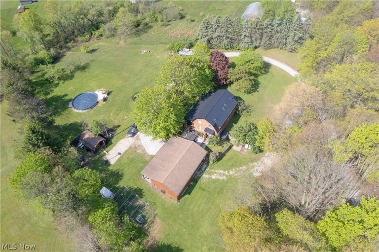 4897 Chestnut Drive, Kent, OH - Photo 5