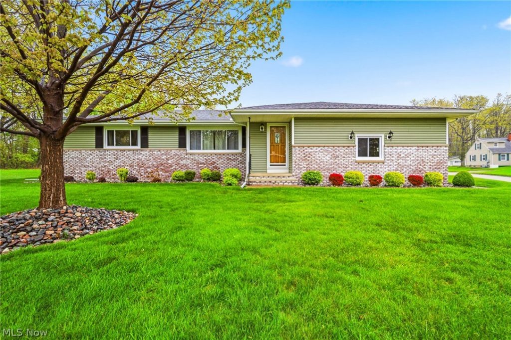 2531 Burlingham Drive, Ashtabula, OH