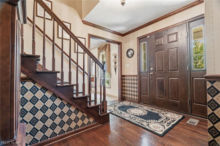 4756 Fox Run Drive, Stow, OH - Photo 6