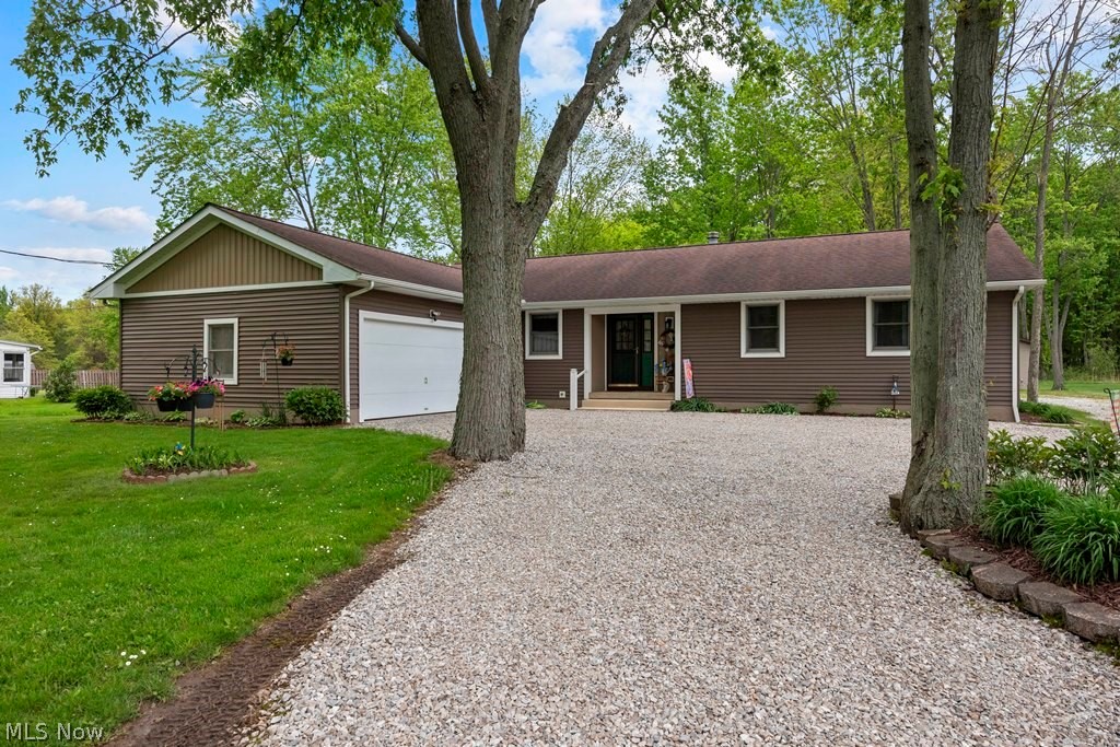 7611 Bronson Road, Olmsted Twp, OH