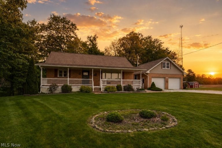 2267 Bellflower Road, East Rochester, OH - Photo 2