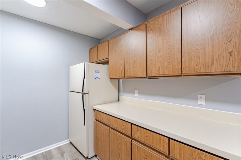 695 Carroll Street, Akron, OH - Photo 8