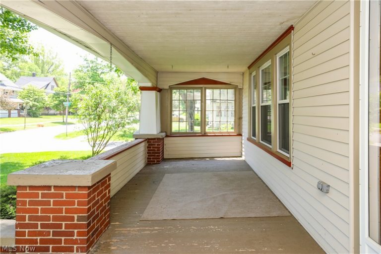 228 Lawrence Street, Ravenna, OH - Photo 6