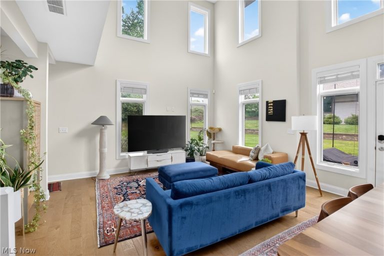 1363 Slate Court, Cleveland Heights, OH - Photo 4