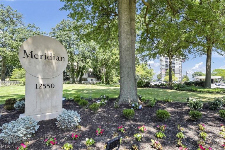 12550 Lake Avenue #1509, Lakewood, OH - Photo 2