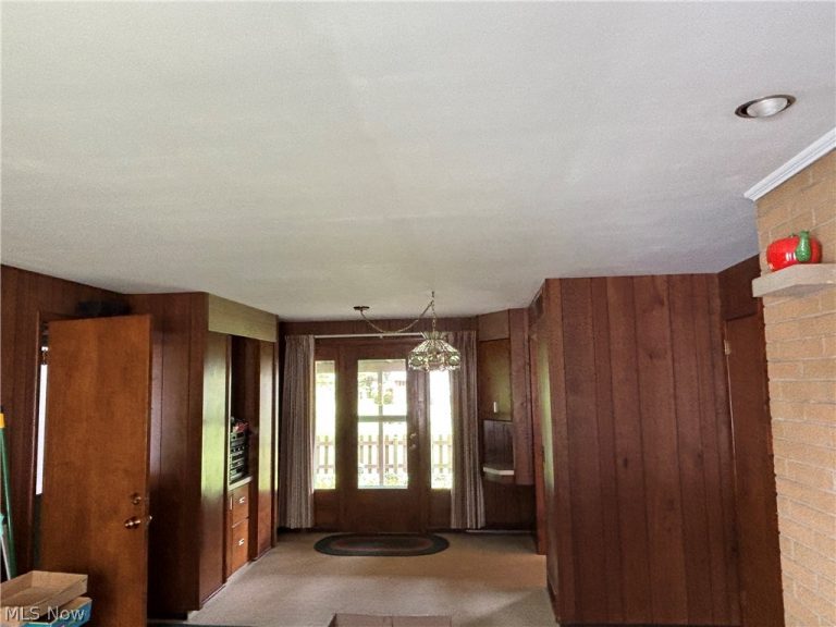 2552 Applegrove Street, North Canton, OH - Photo 8