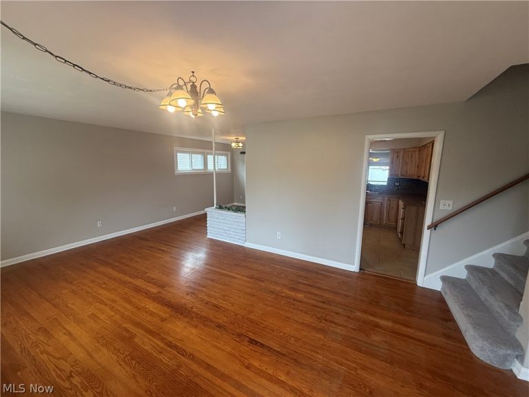 819 39th Street, Vienna, WV - Photo 3