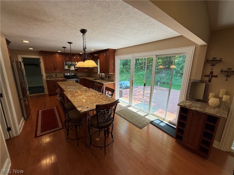 6803 cranbrook, Brecksville, OH - Photo 4