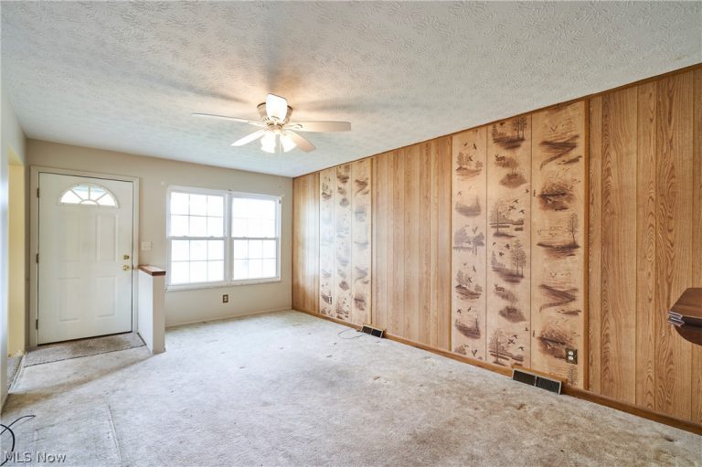 1451 Grand Boulevard, Barberton, OH - Photo 3
