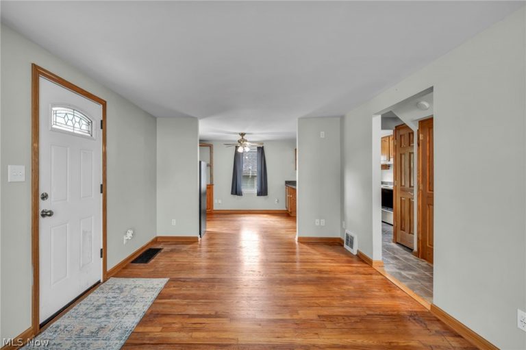 228 Sanford Street, Ravenna, OH - Photo 8
