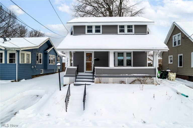 241 24th Street, Barberton, OH, 44203