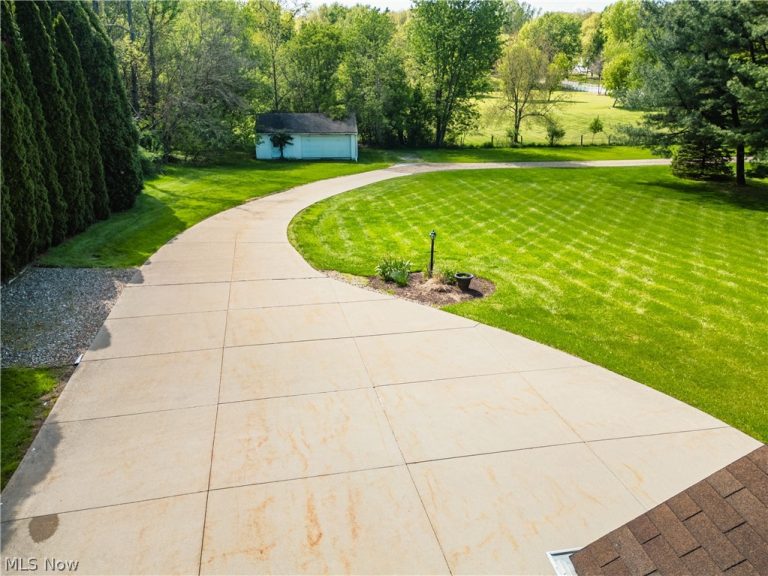 1126 Lanner Street, North Canton, OH - Photo 5