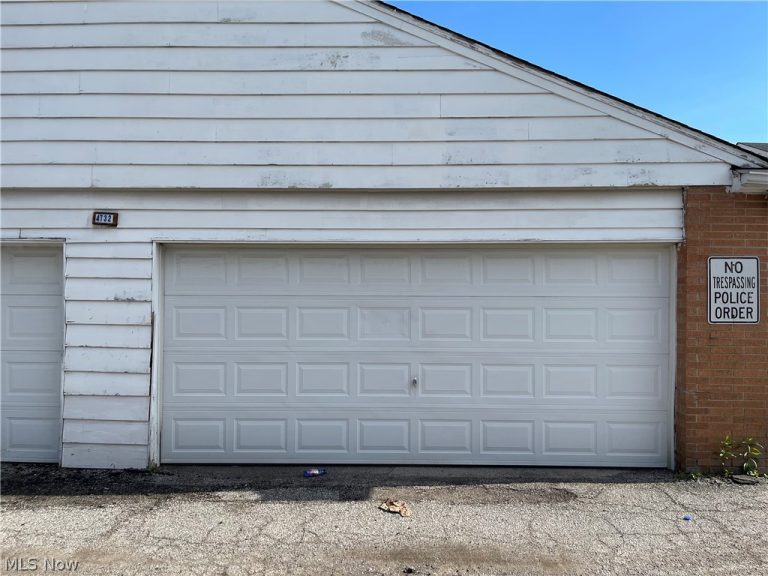 4732 Walford Road #3B, Warrensville Heights, OH - Photo 3