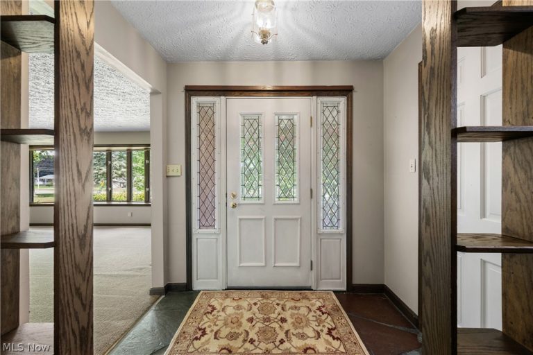 568 Nimisila Road, Akron, OH - Photo 6