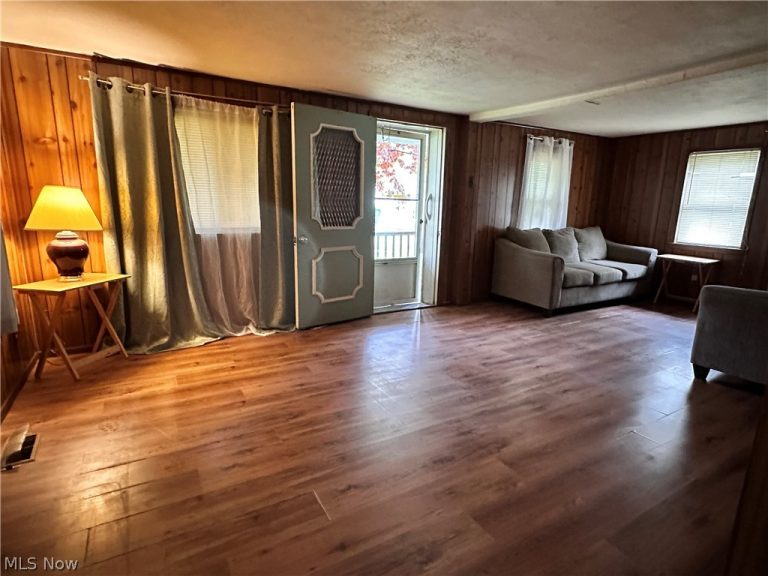 924 Ardoye Drive, Painesville, OH - Photo 6