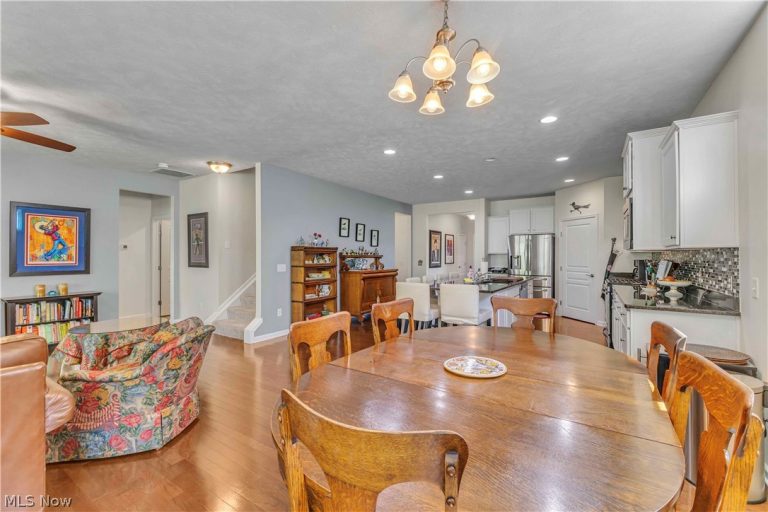 488 Arbor Lane, Copley, OH - Photo 6