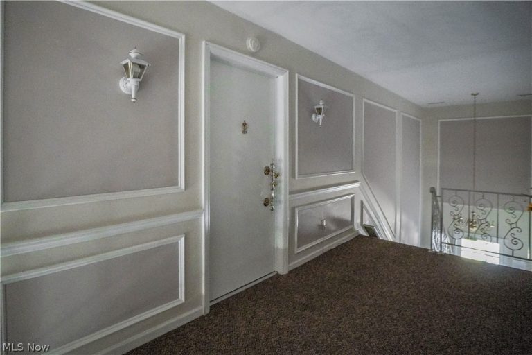 1653 Greenway Road #202, North Canton, OH - Photo 5