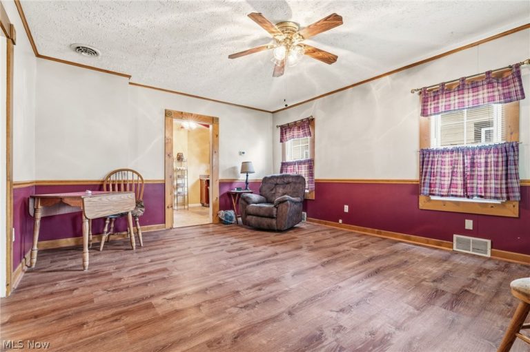 457 9th Street, Elyria, OH - Photo 5