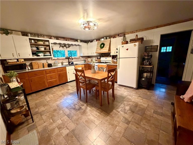 777 Valley Mills Road, Parkersburg, WV - Photo 4