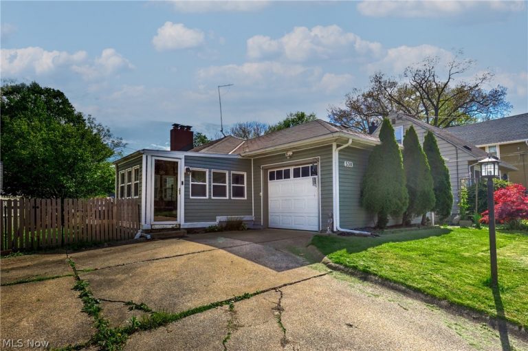 530 Keenan Avenue, Cuyahoga Falls, OH, 44221