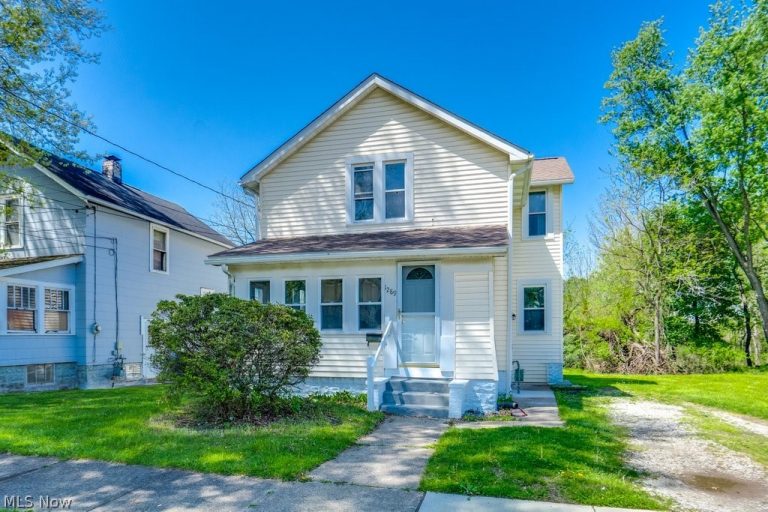 1289 13th Street, Massillon, OH - Photo 2