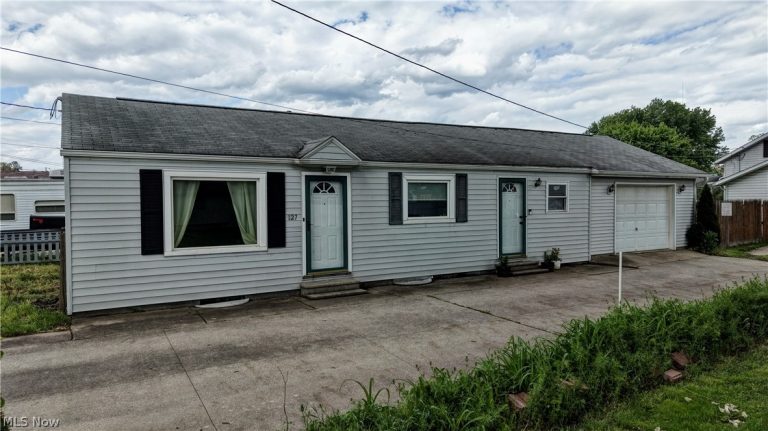 127 7th Drive, New Philadelphia, OH, 44663